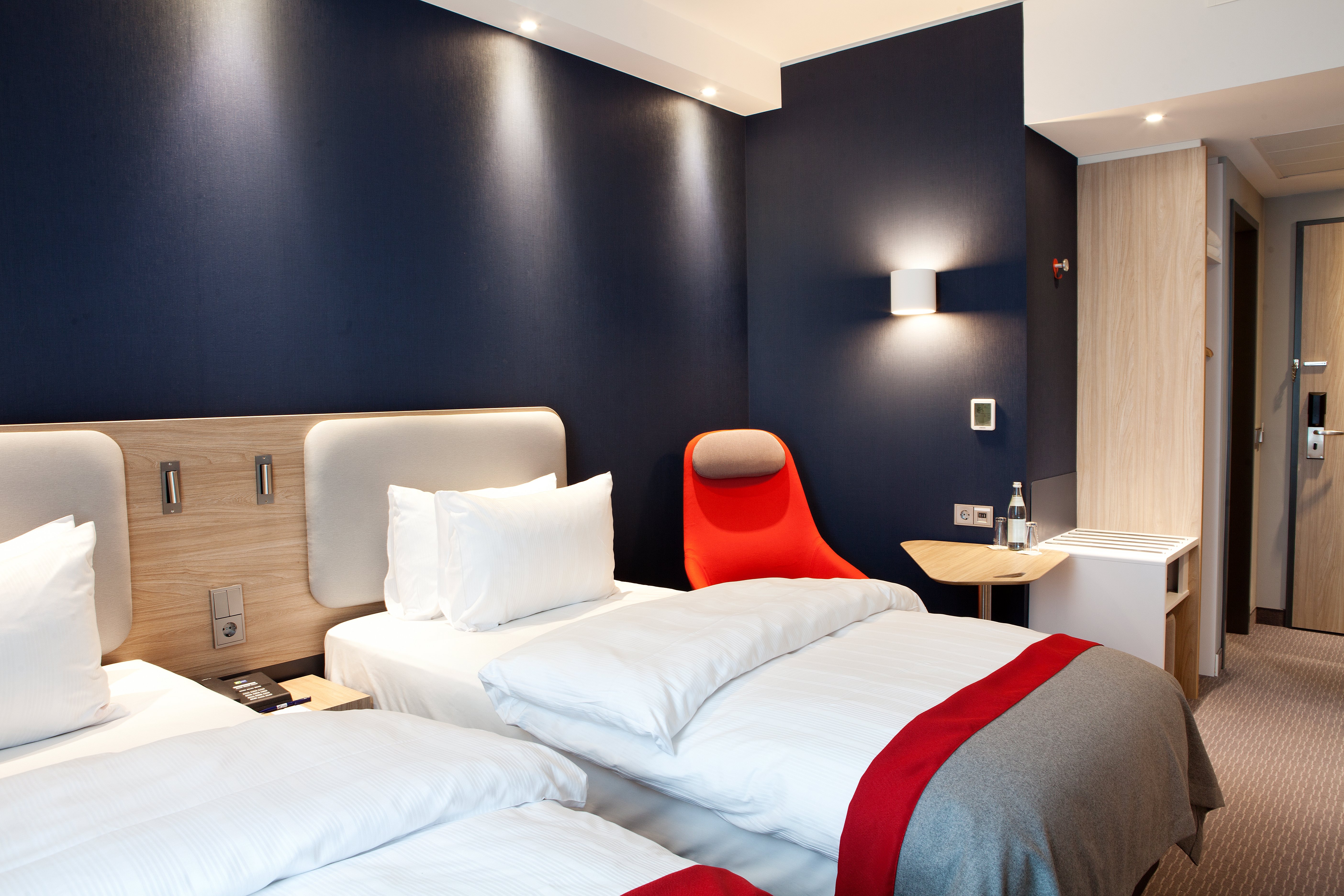 Holiday Inn Express Saarbrucken 24/57