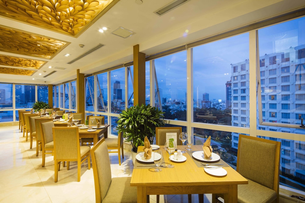 Paradise Saigon Boutique Hotel 39/50