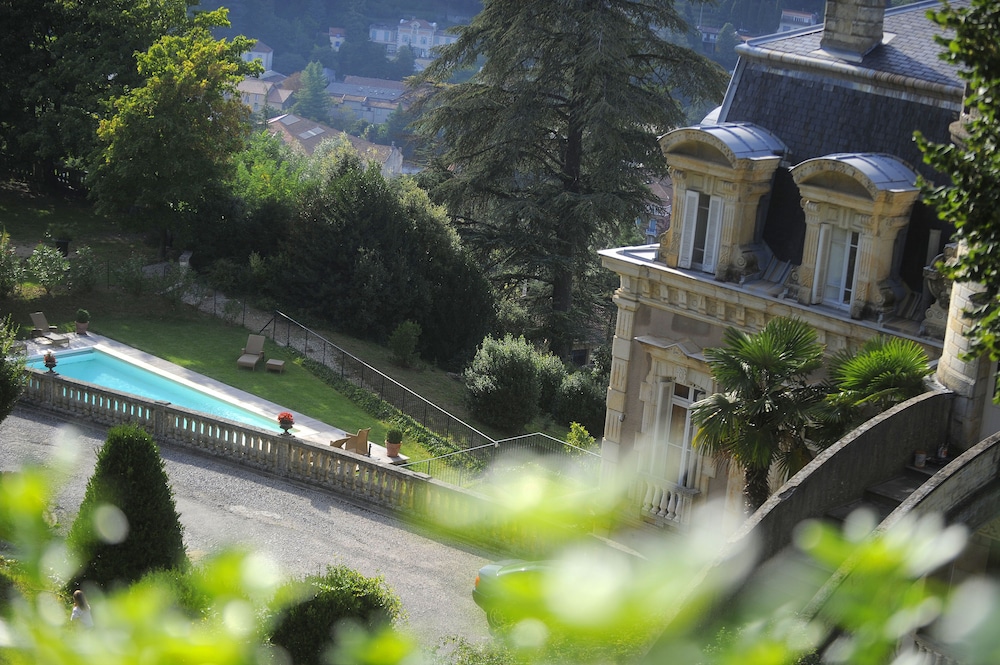 CHATEAU CLEMENT 3/50