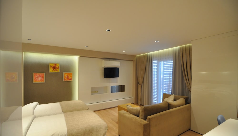 HOTEL BOSFORA 38/50