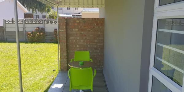George Executive Suites 4/4