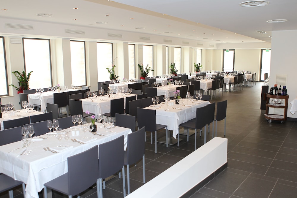 HOTEL CENACOLO(formerly Ora Hotel Cenacolo) 23/42