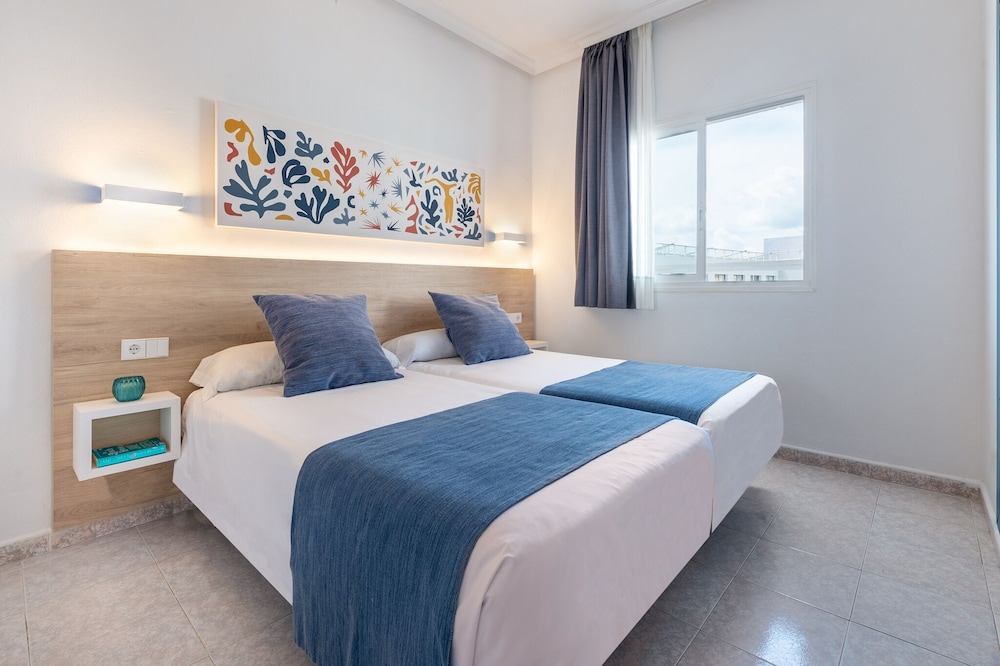 Vibra Lux Mar Aparthotel 23/48