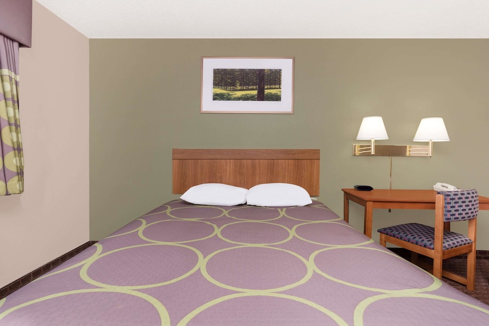 Super 8 by Wyndham Augusta/Ft Eisenhower Area GA 6/19