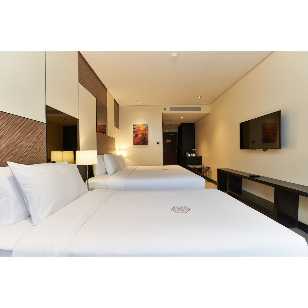 Summit Hotel Tacloban 26/63