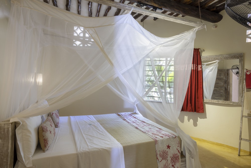 AESTUS VILLAS RESORT 6/50