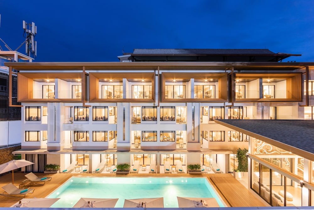 Liv Hotel Phuket Patong Beachfront 2/69