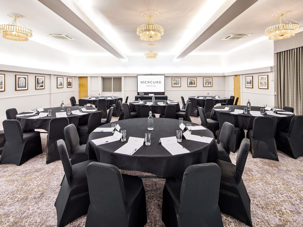 Mercure Oxford Hawkwell House Hotel 51/63