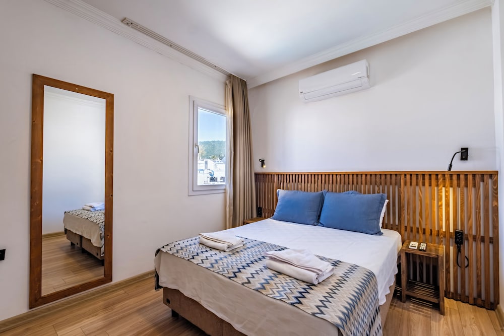 Costa Viva Bodrum 18/46