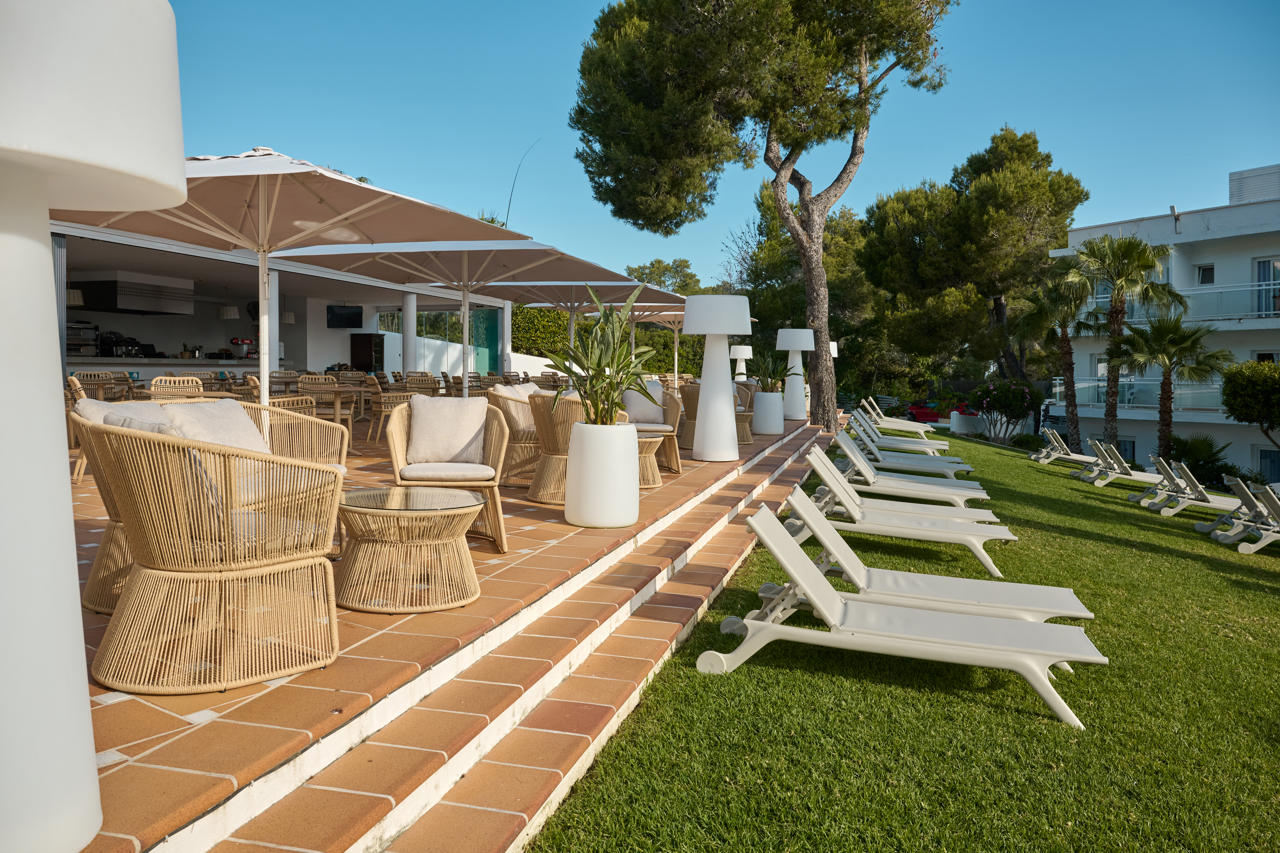 Grupotel Ibiza Beach Resort - Adults Only 19/41