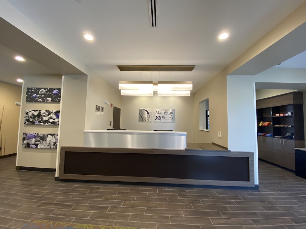 Sleep Inn & Suites Great Falls Airport 8/48