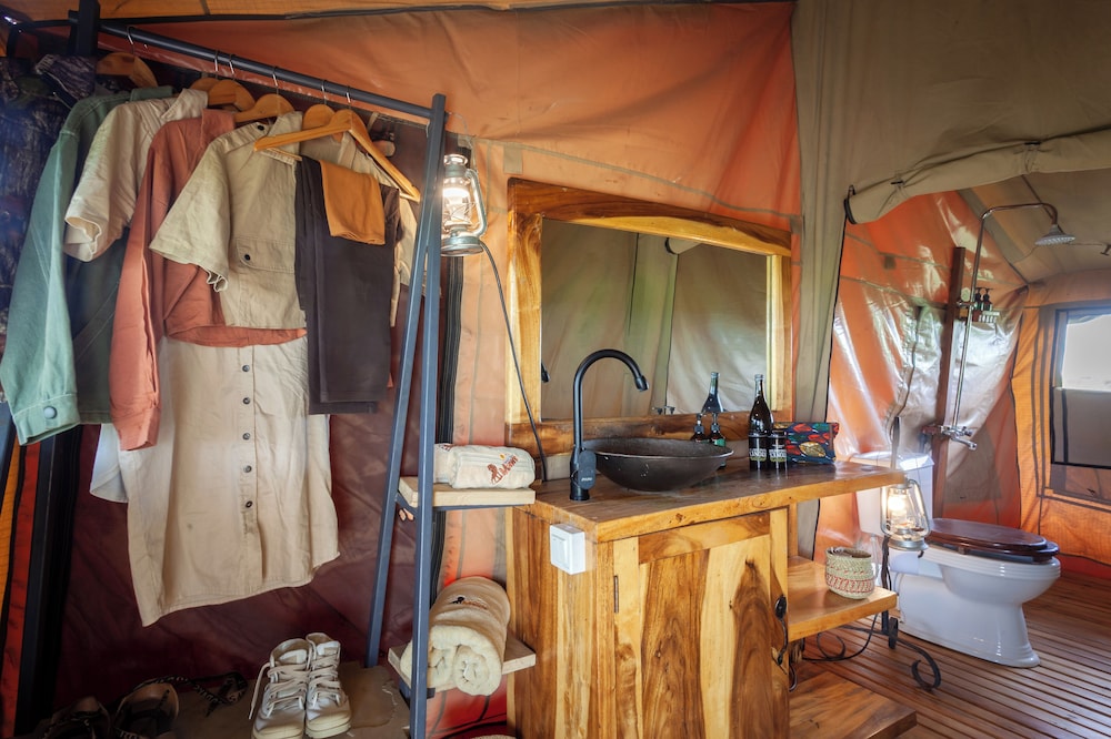 Mawe Luxury Tented Camp 50/50