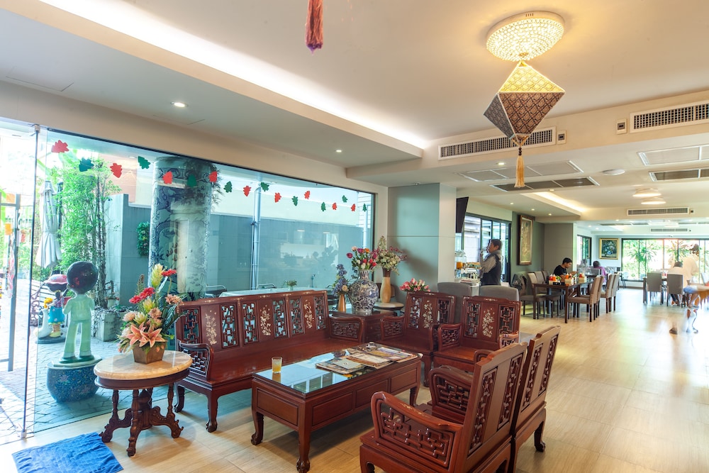 Rung Aroon Hotel By Le Siri 26/50