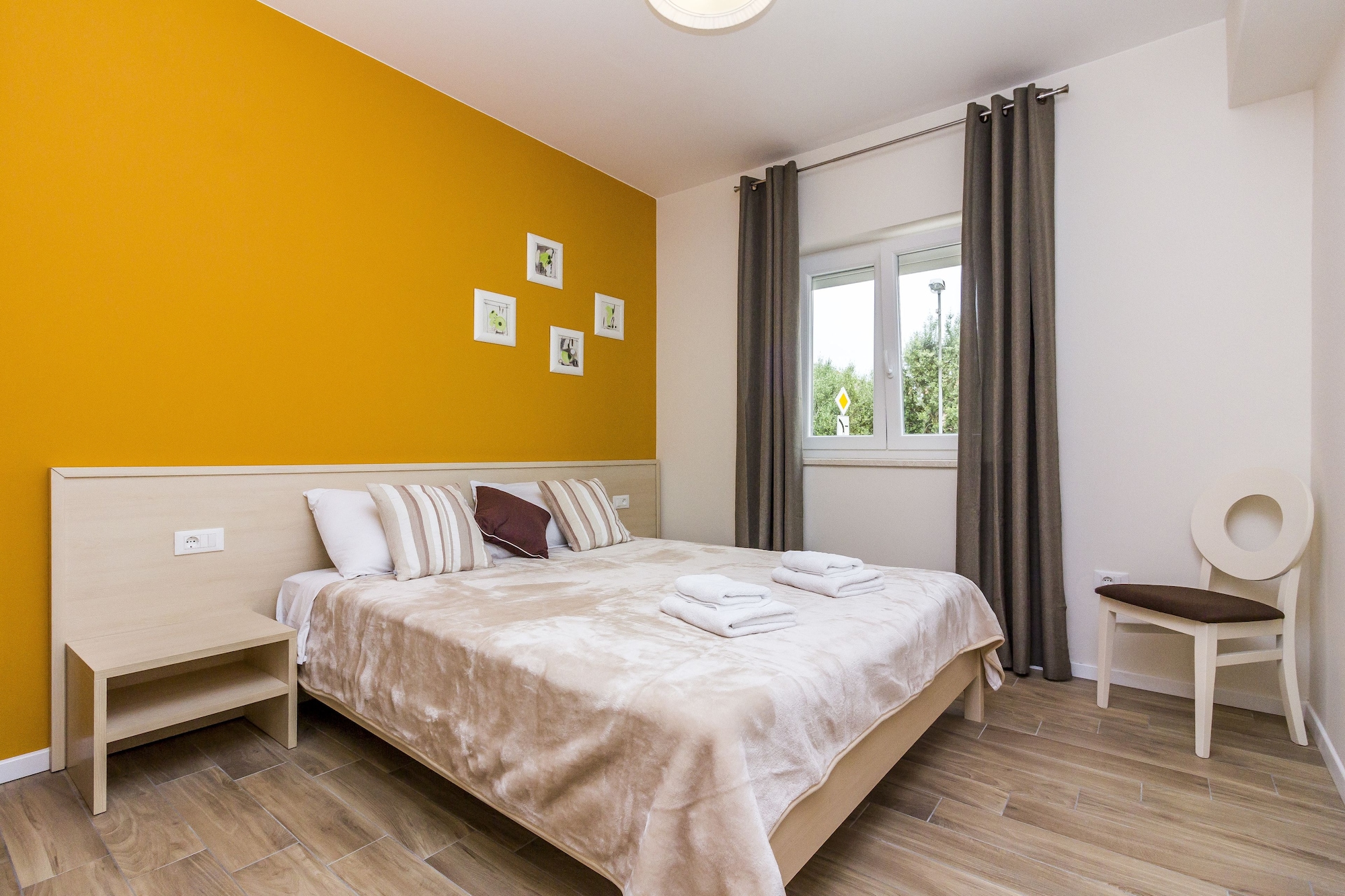 1 BEDROOM, APARTMENT, TERRACE, GROUND FLOOR