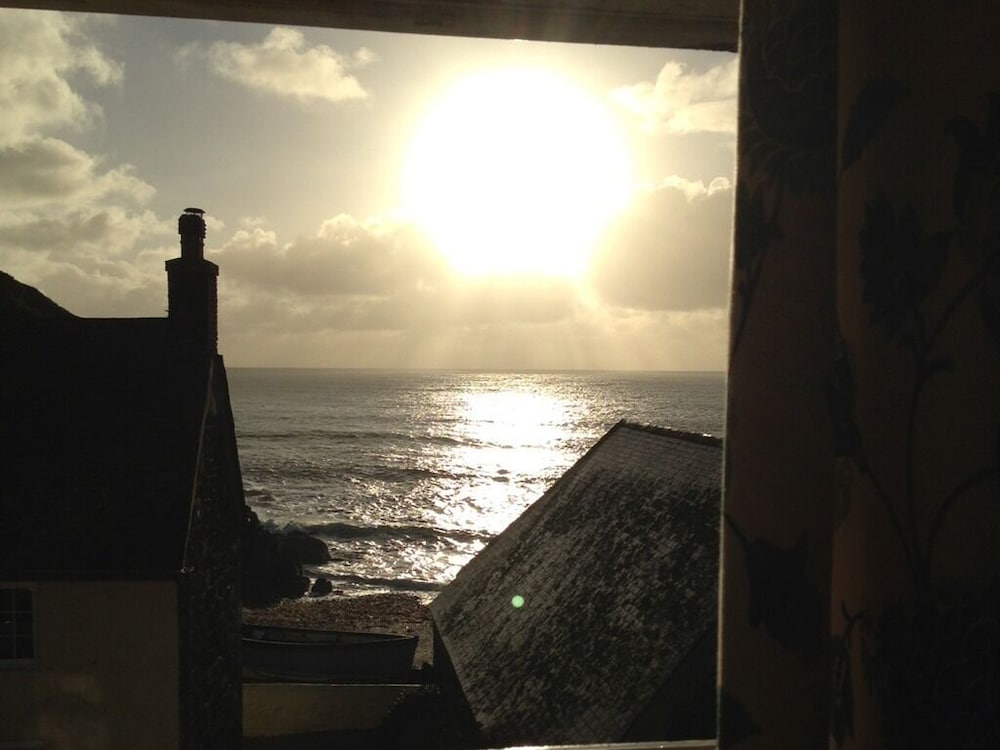 Cadgwith Cove Inn 35/50