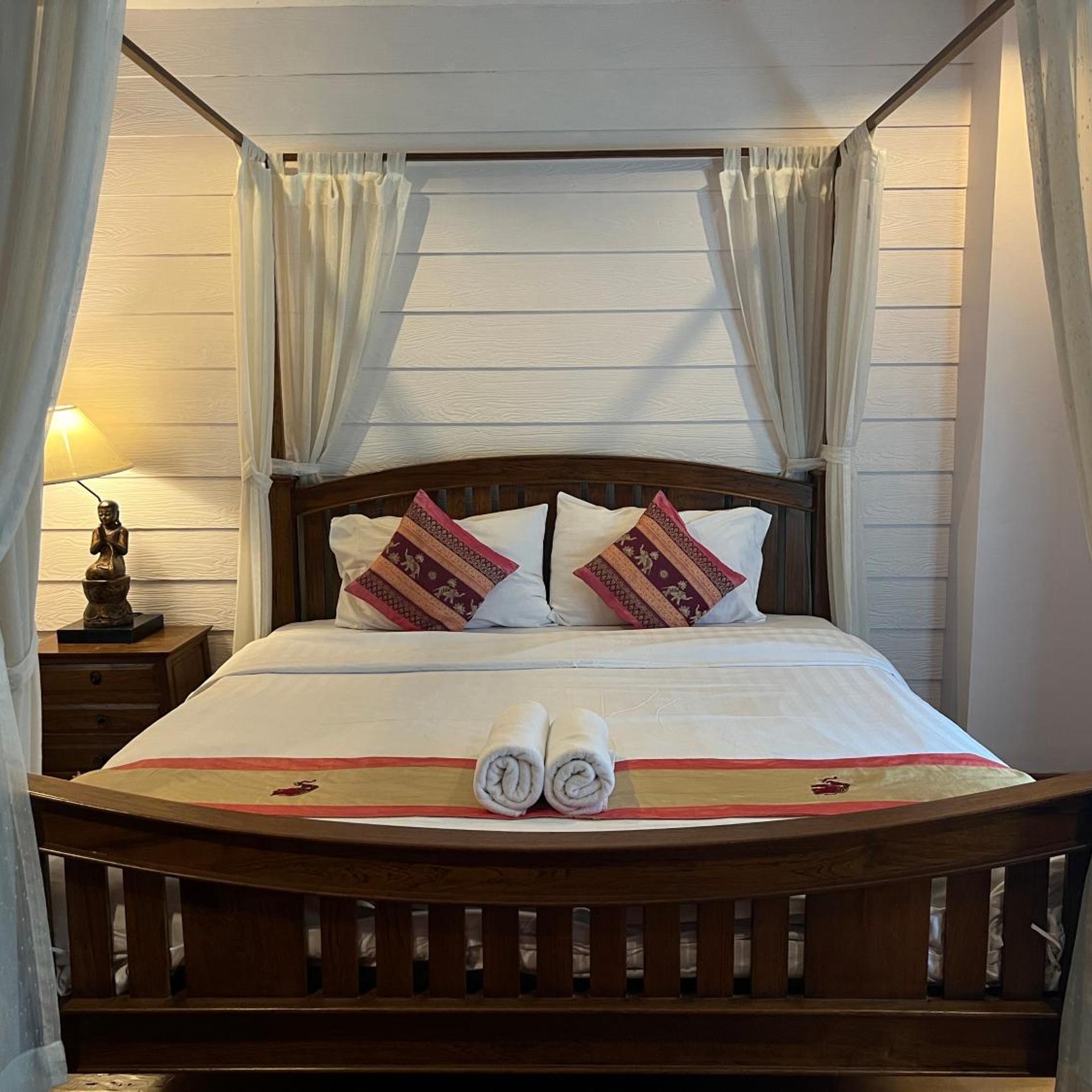 Room, Double Bed, Large