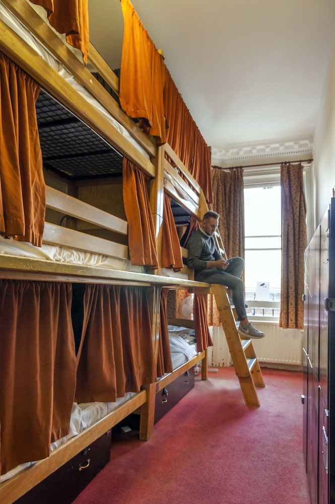 Palmers Lodge Swiss Cottage 46/72