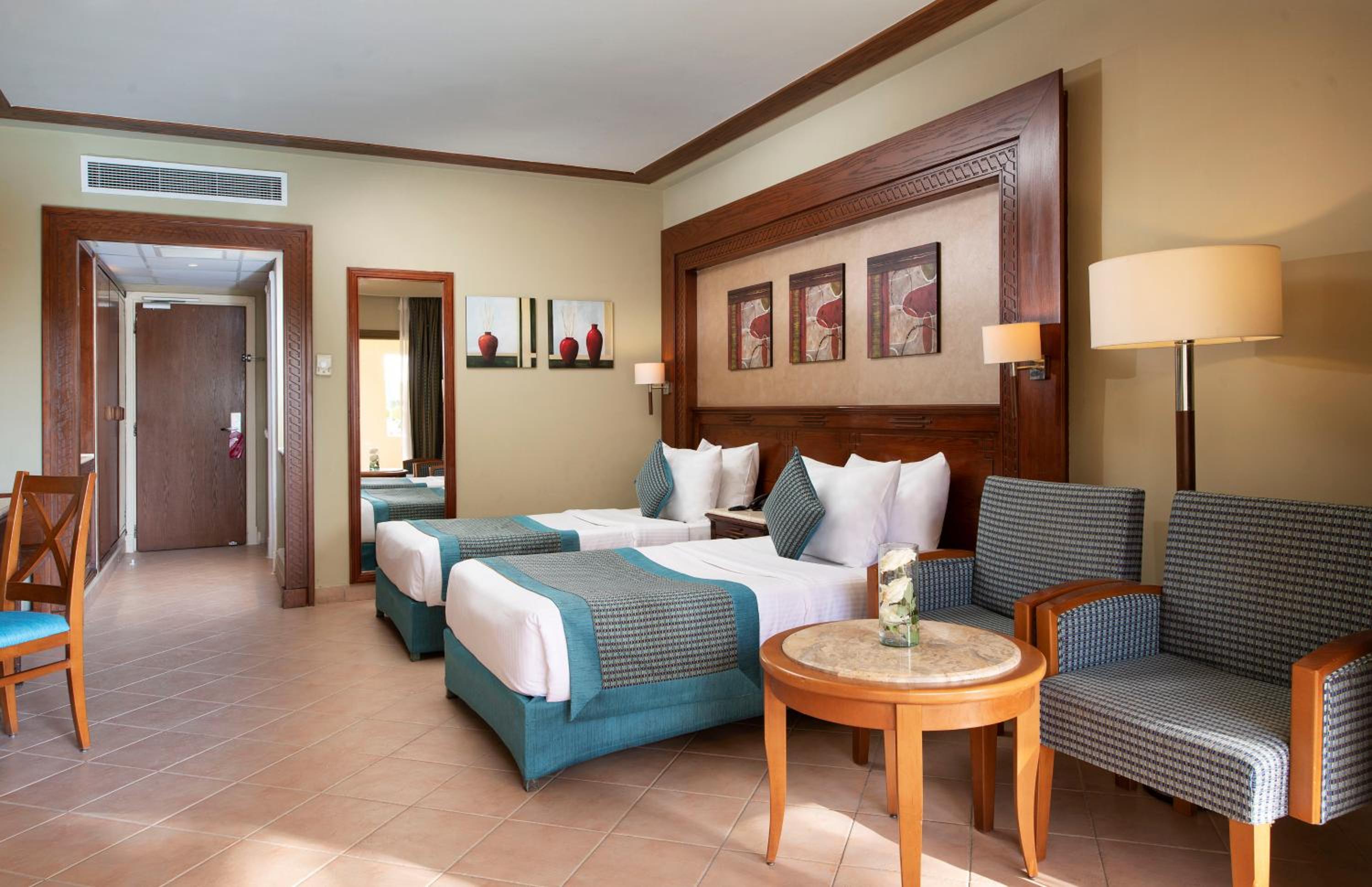 Superior Room with Pool View 2+1
