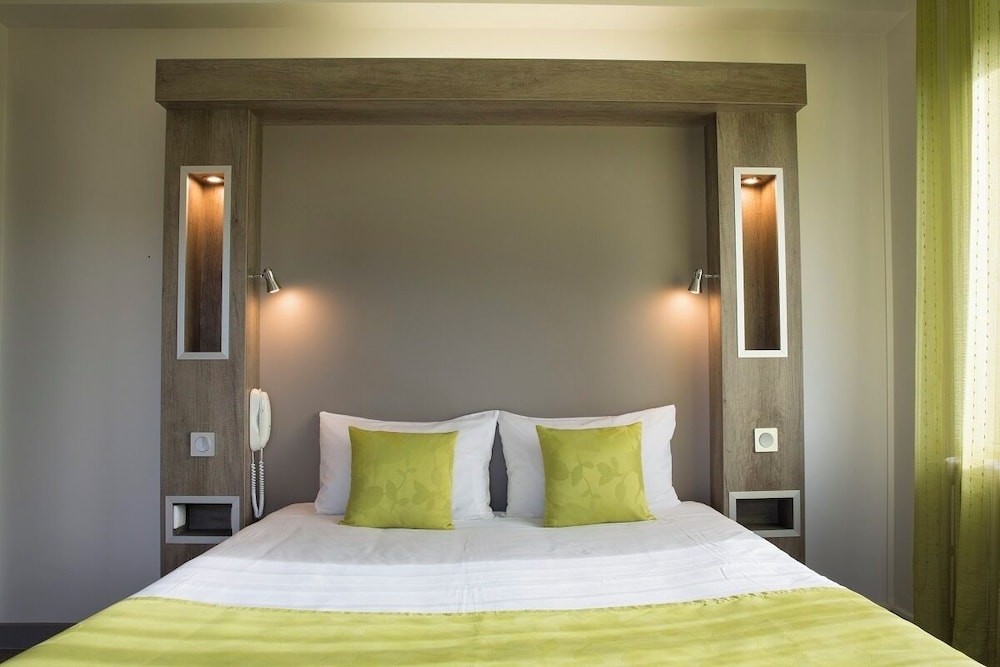 Hotel Les Mesanges 7/48