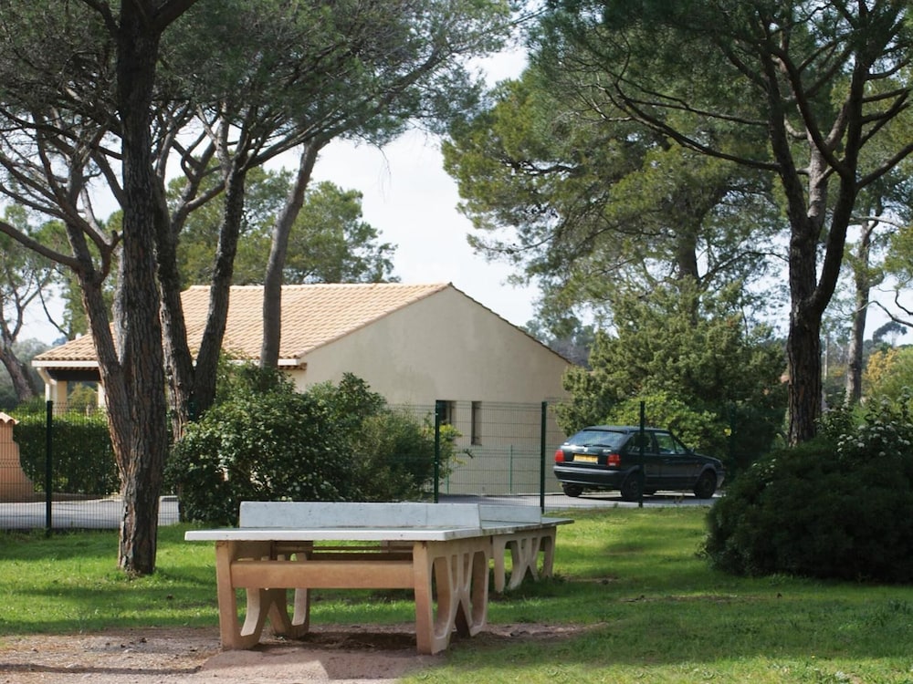 Residence Lagrange Vacances Le Domaine Des Grands Pins 22/25