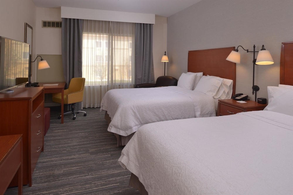 Hampton Inn & Suites Bakersfield North-Airport 23/62