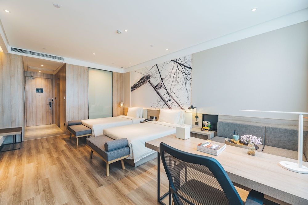 Atour Hotel (Suzhou North High Speed Railway Station, Qiyage Garden) 15/44