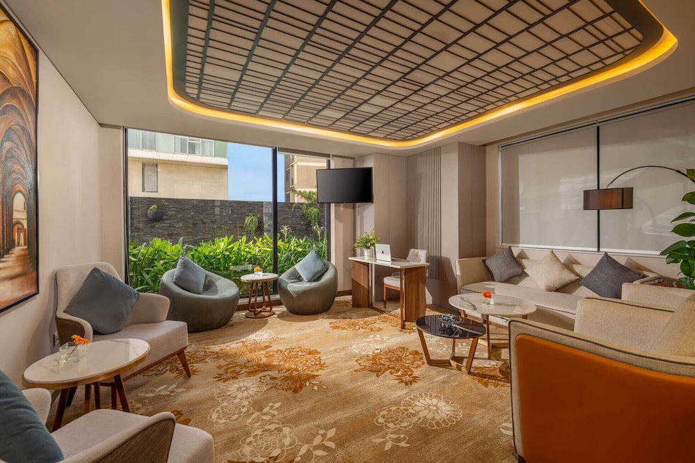 Peninsula Hotel Danang 30/48
