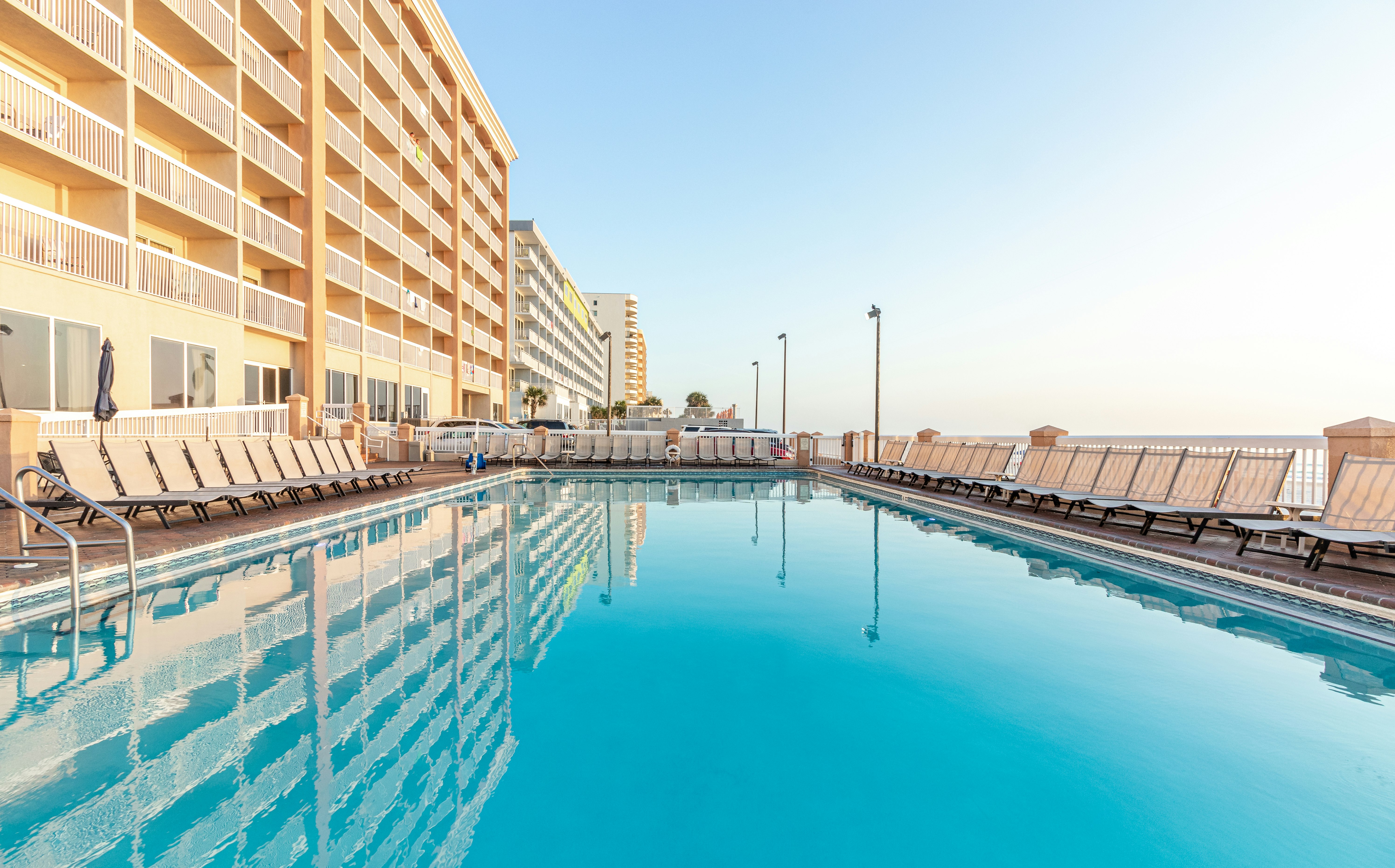 Hampton Inn Daytona Beach Shores 45/45