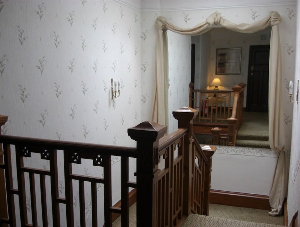 Hamilton House 3/43