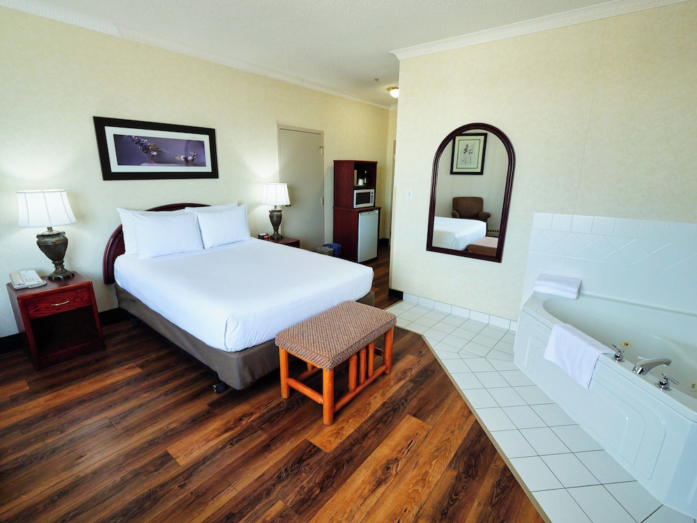 Continental Inn And Suites 21/50