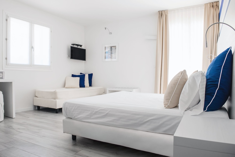 Marina Di Petrolo Hotel And Spa 11/50
