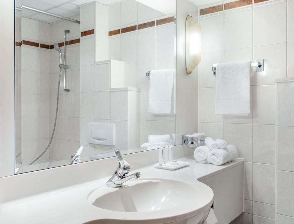 Superior, King Bed, Panorama Prague Hotel 4/5
