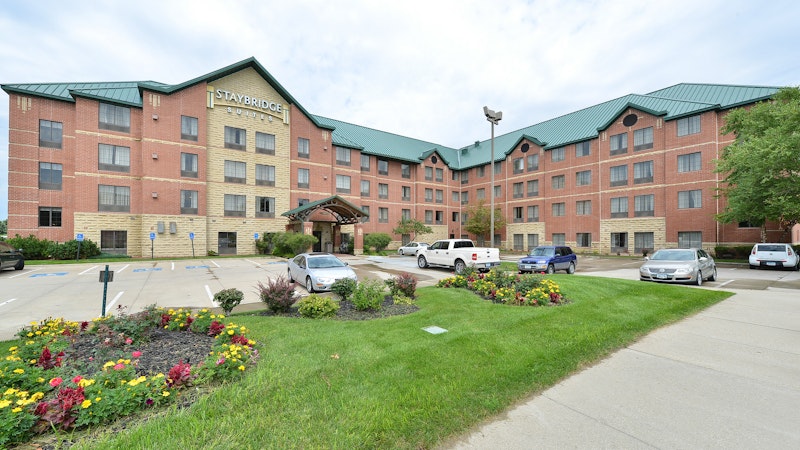Staybridge Suites West Des Moines 72/76