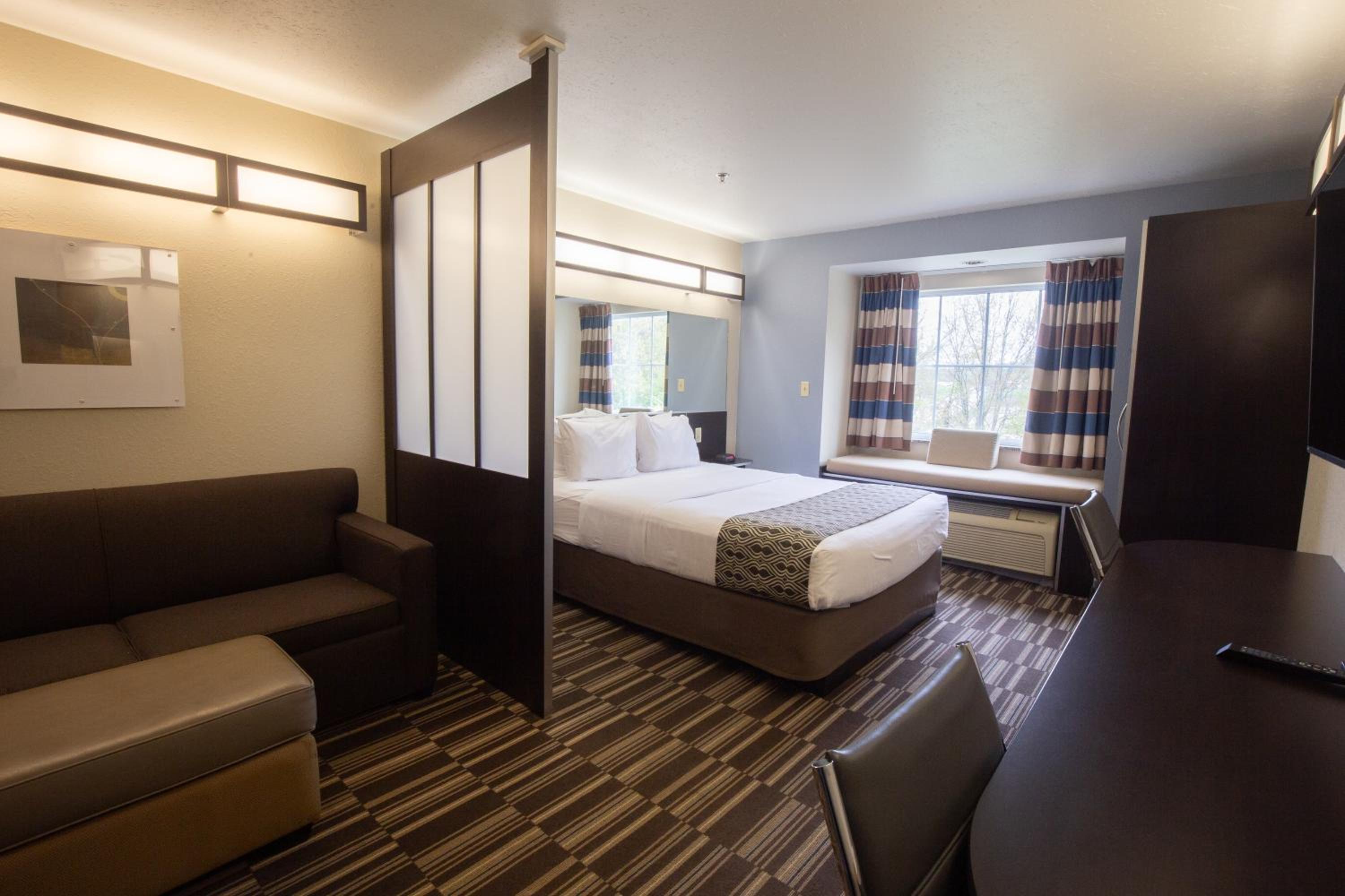 جناح سوبيريور بسرير كوين لذوي الإعاقة، Microtel Inn & Suites By Wyndham Waynesburg 5/10