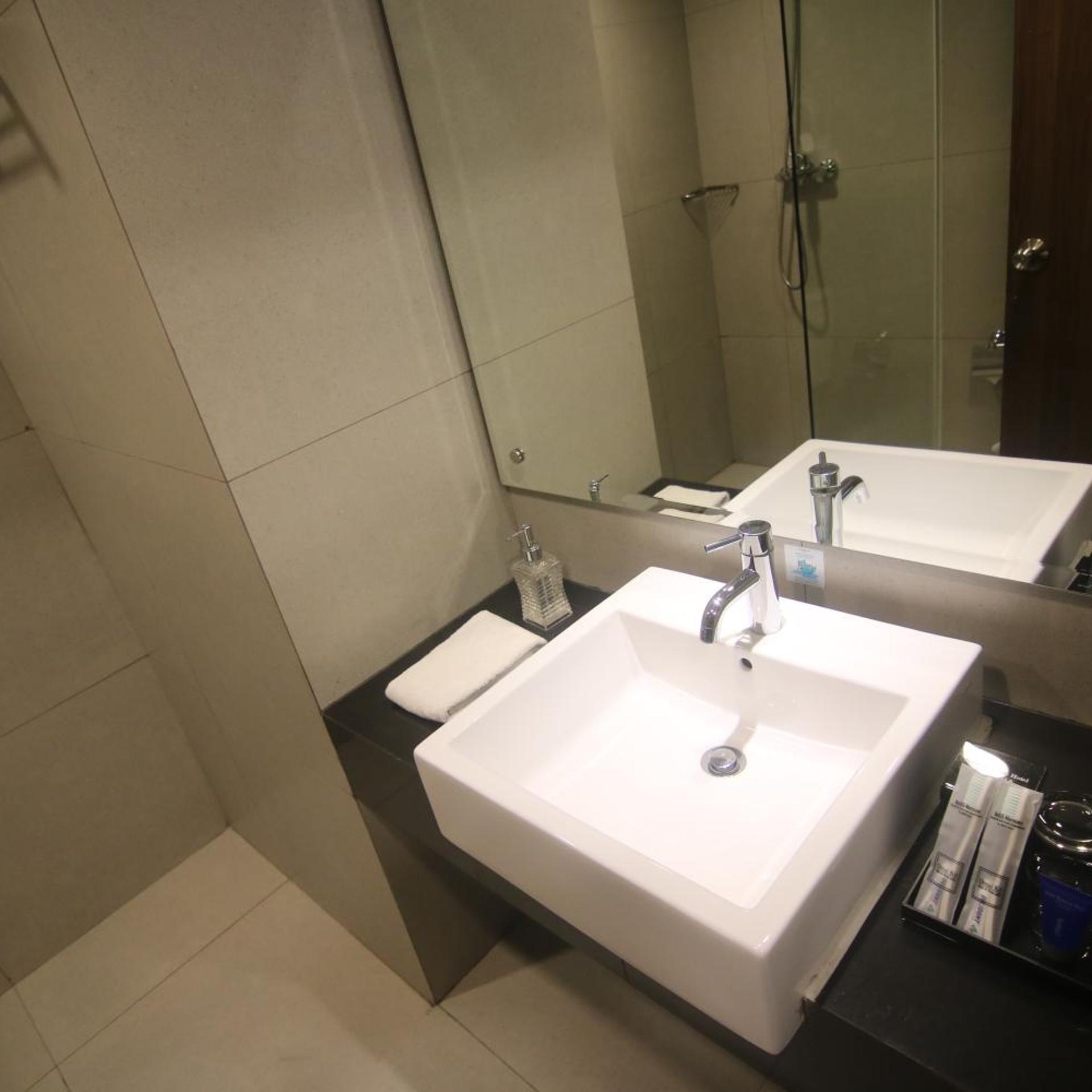 BeSS Mansion Hotel Surabaya 49/50
