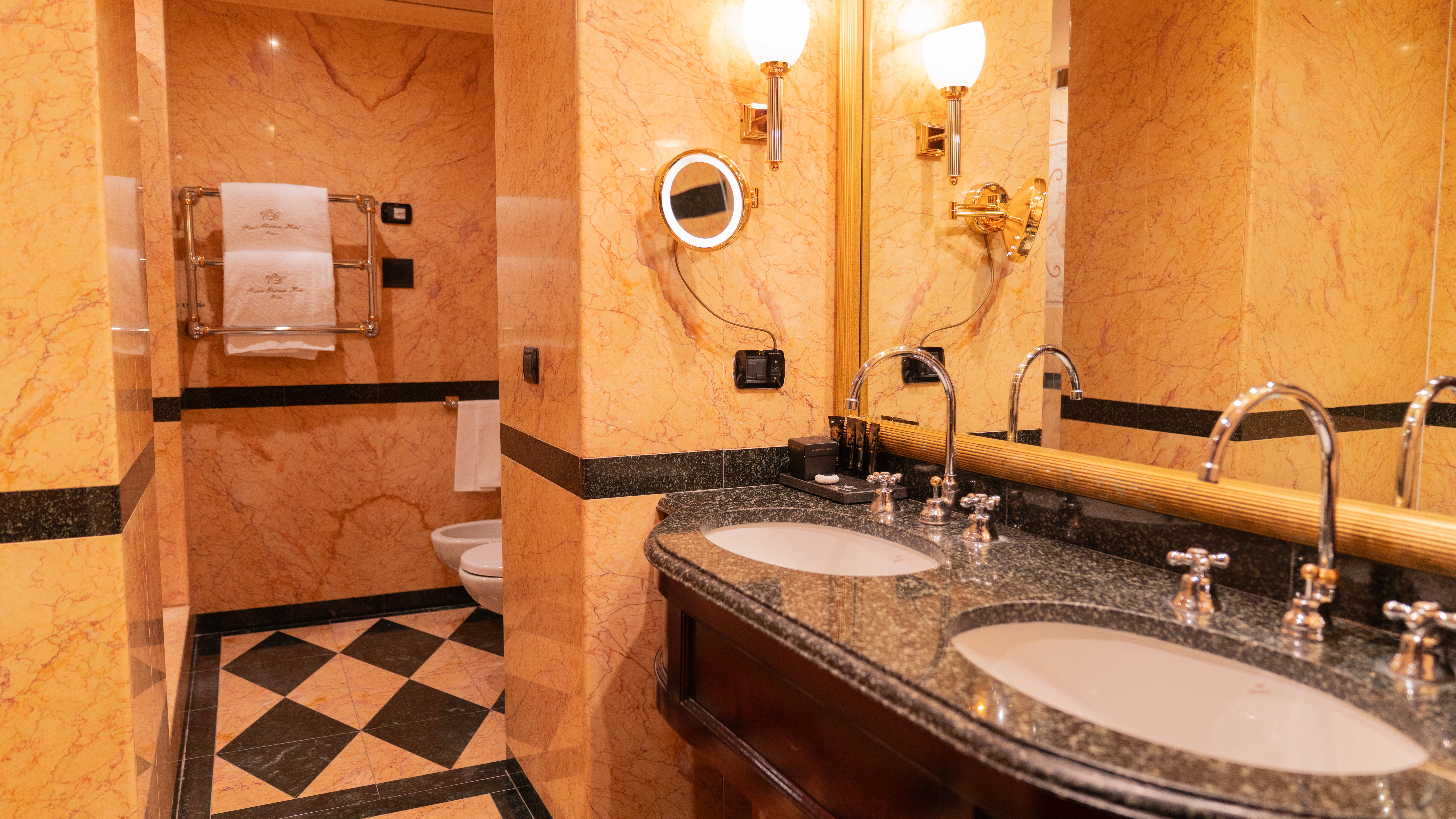 جناح، River Chateau Hotel 3/3