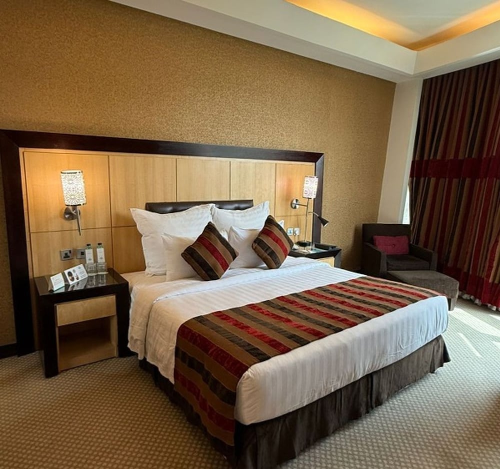 رند بواسطة واندلس(Rand Hotel by Wandalus) 30/75