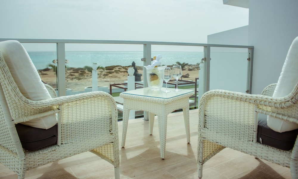 Hotel LIVVO Budha Beach 50/70