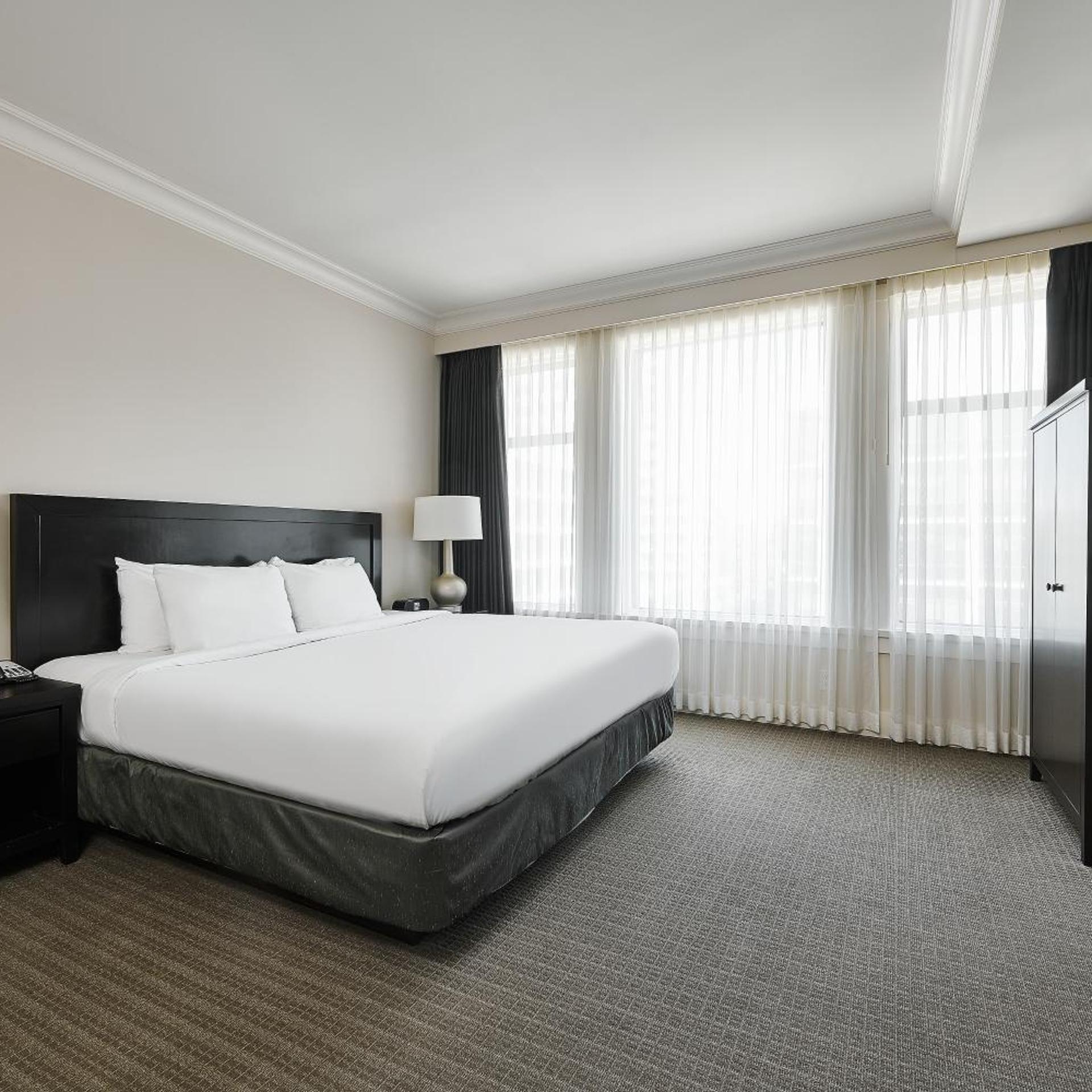 Room, King Bed