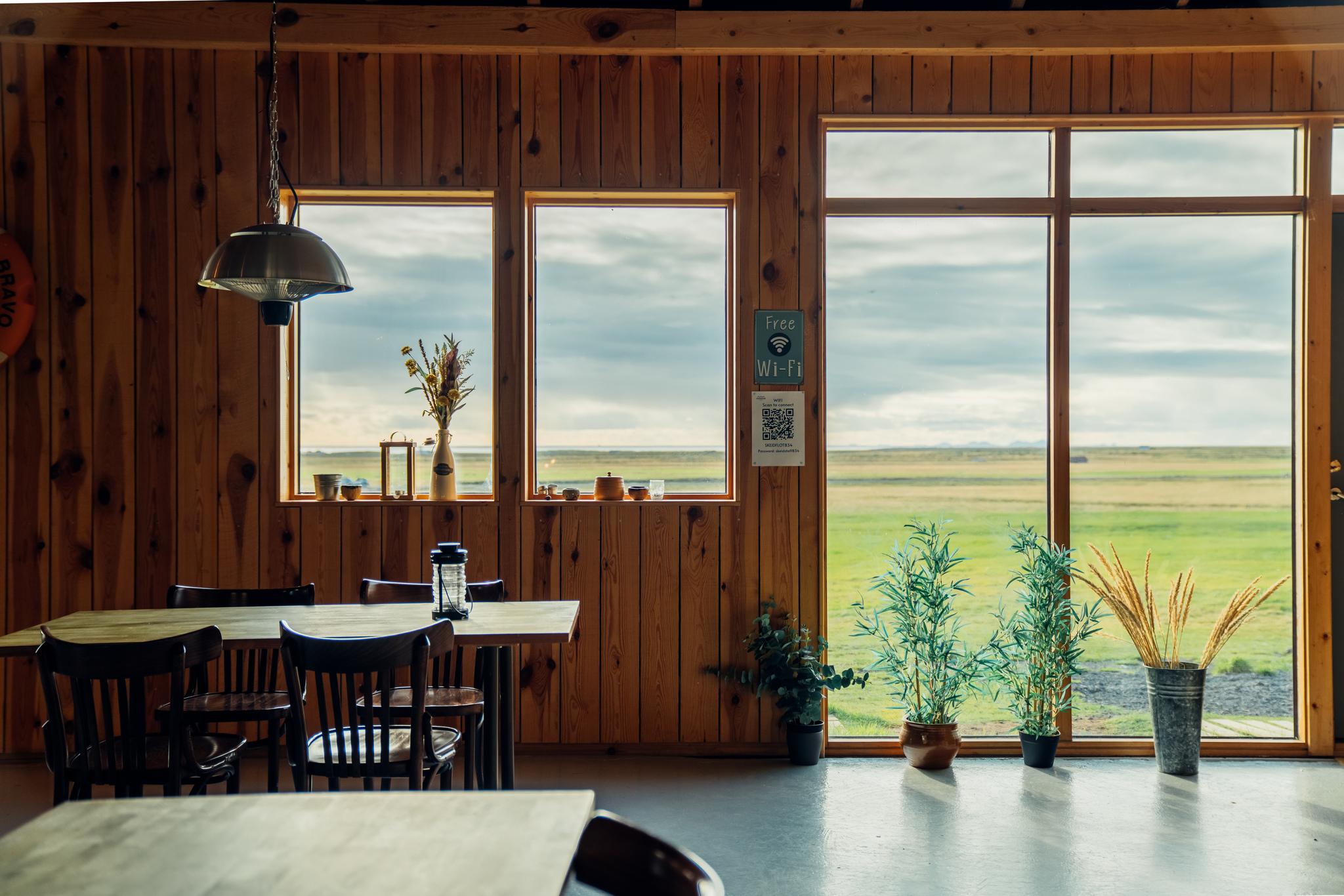 Farmhouse Lodge 16/28