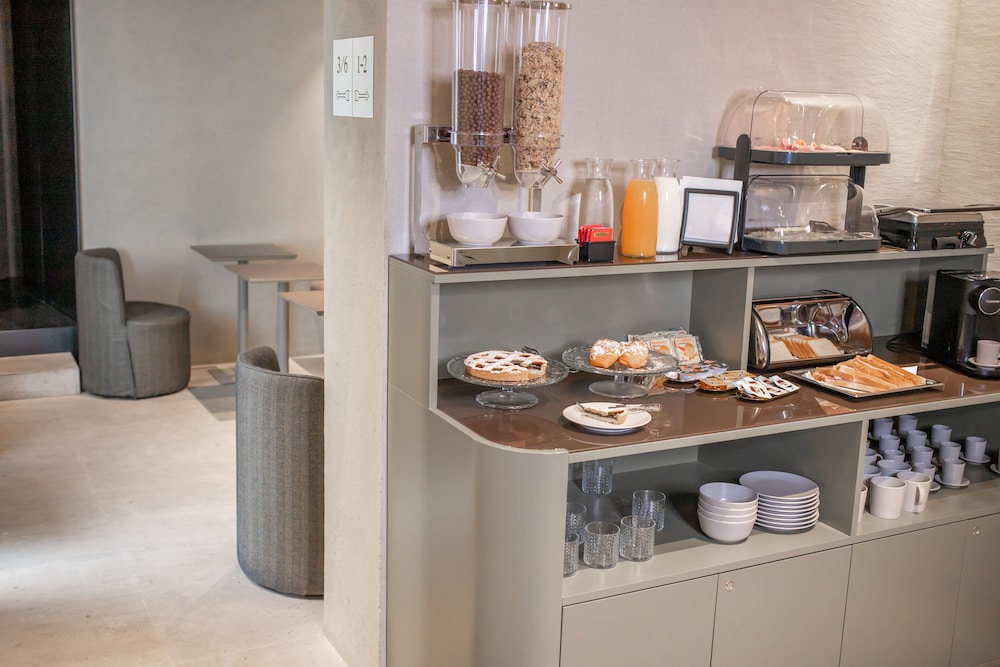 Elysium Suites Collection 30/40