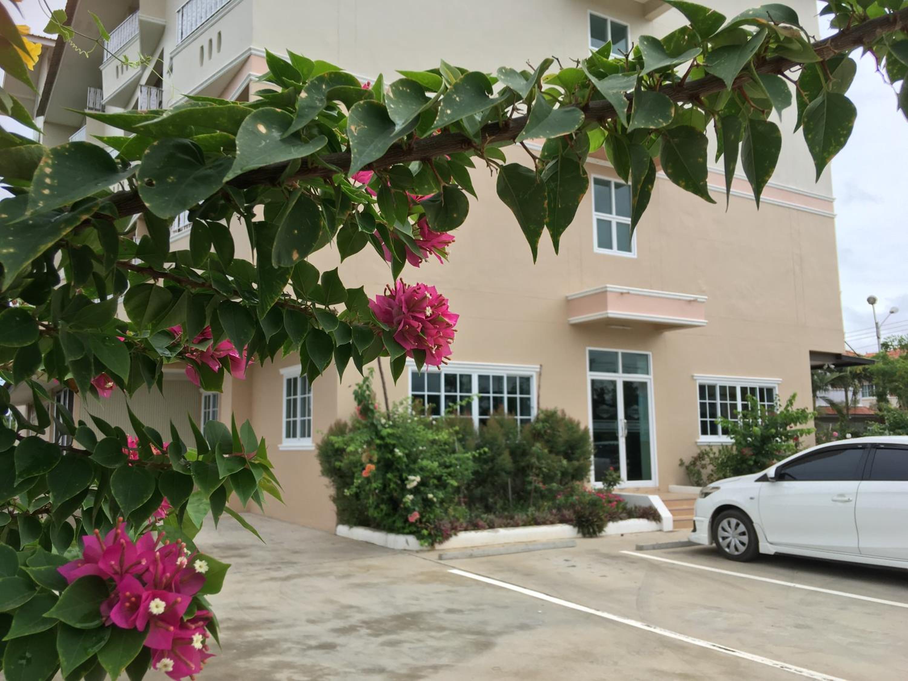 Boonbundal Hotel 40/50
