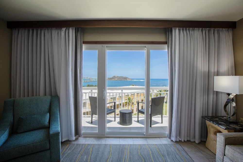 JW Marriott St. Maarten Beach Resort & Spa 30/50