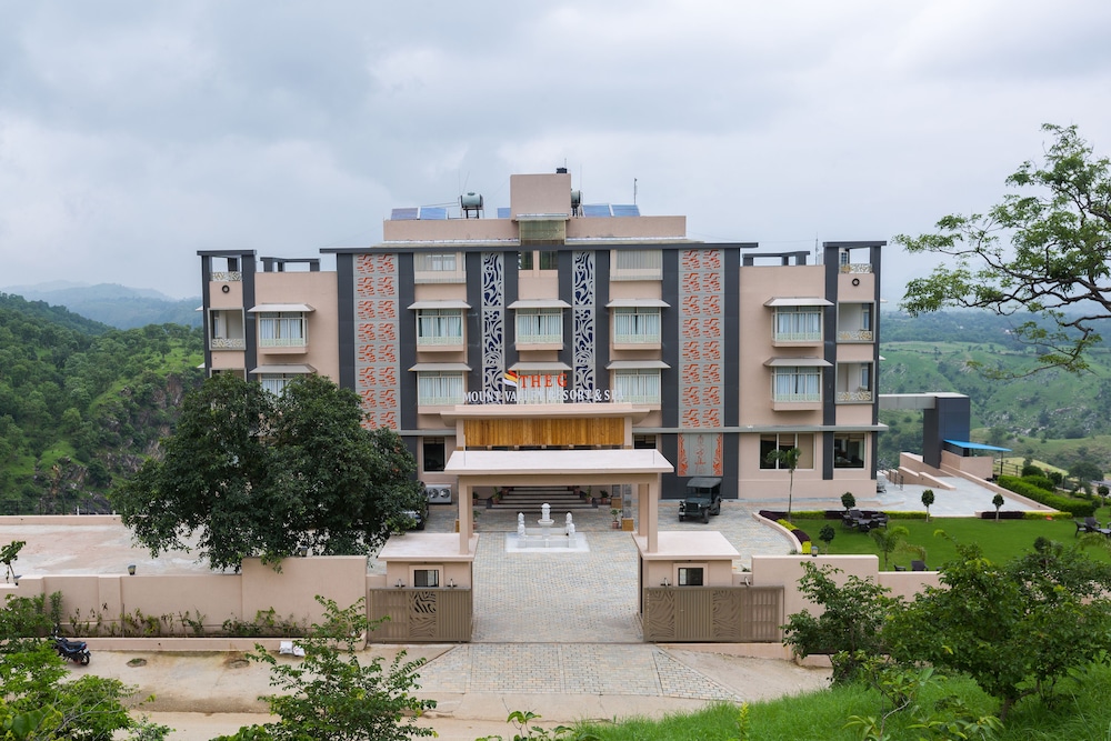 The G Mount Valley Resort & Spa 4/49