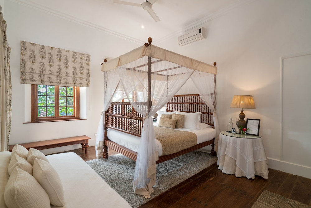 Taru Villas Rampart Street 5/50