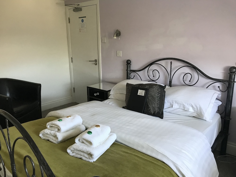 Kempfield House Hotel 16/50