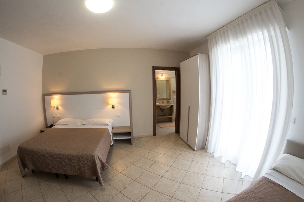 Hotel Victoria 16/66