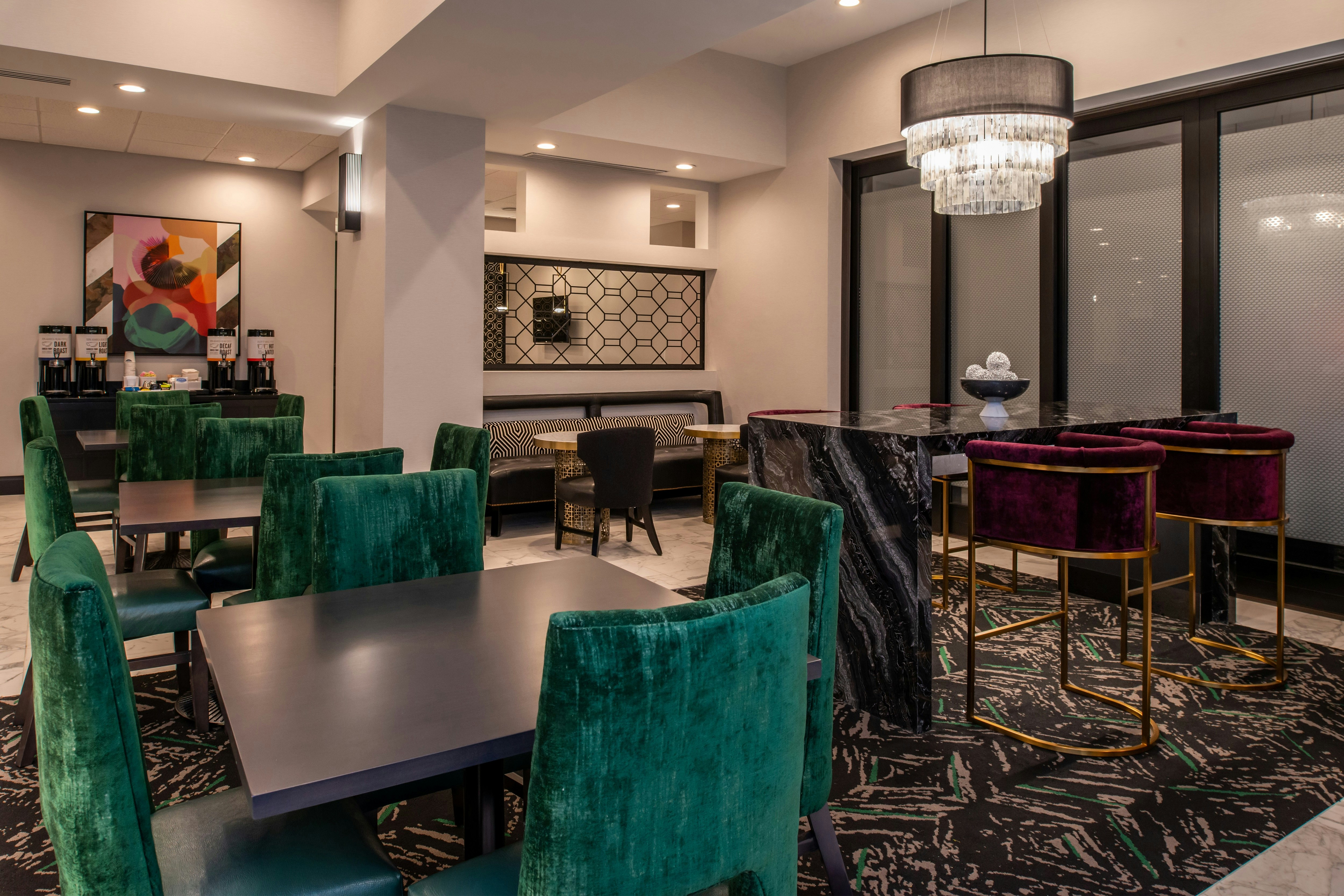 Hampton Inn And Suites Winston Salem Downtown 39/53