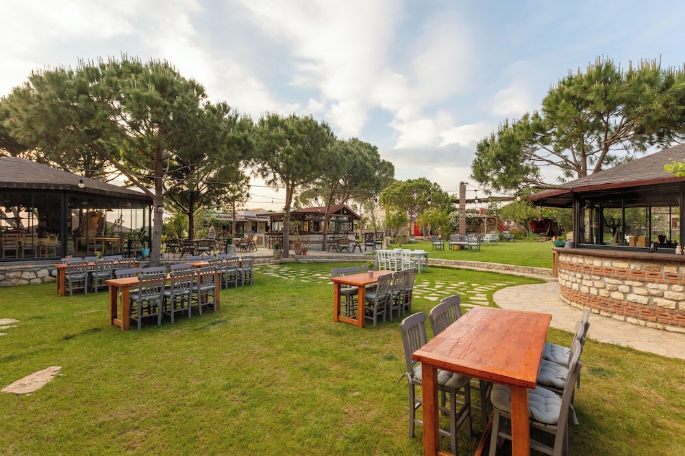 Aral Tatil Ciftligi 44/50