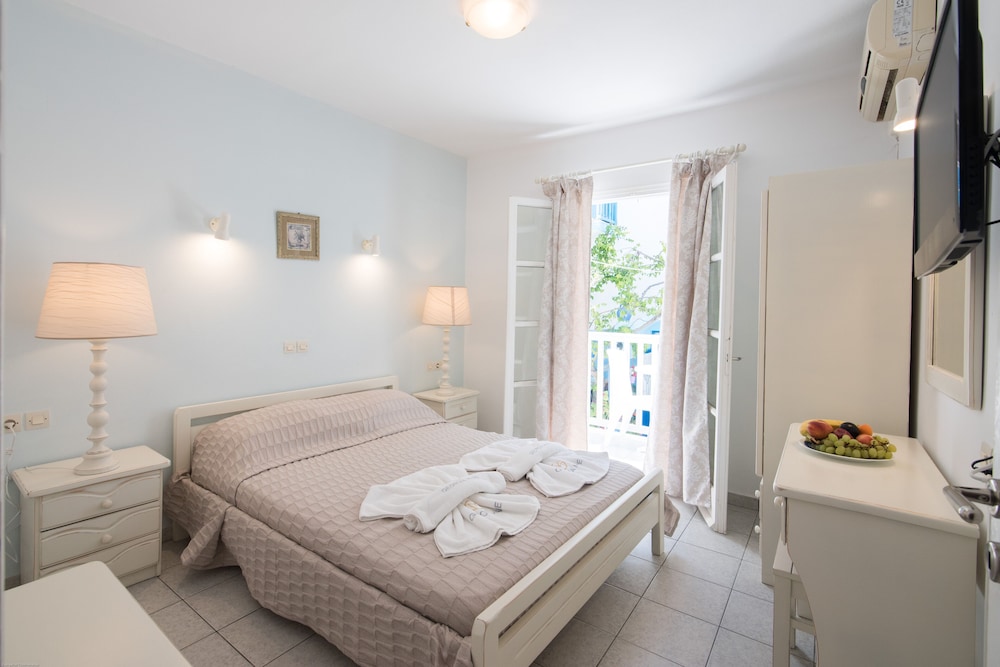 2 BEDROOMS, APARTMENT